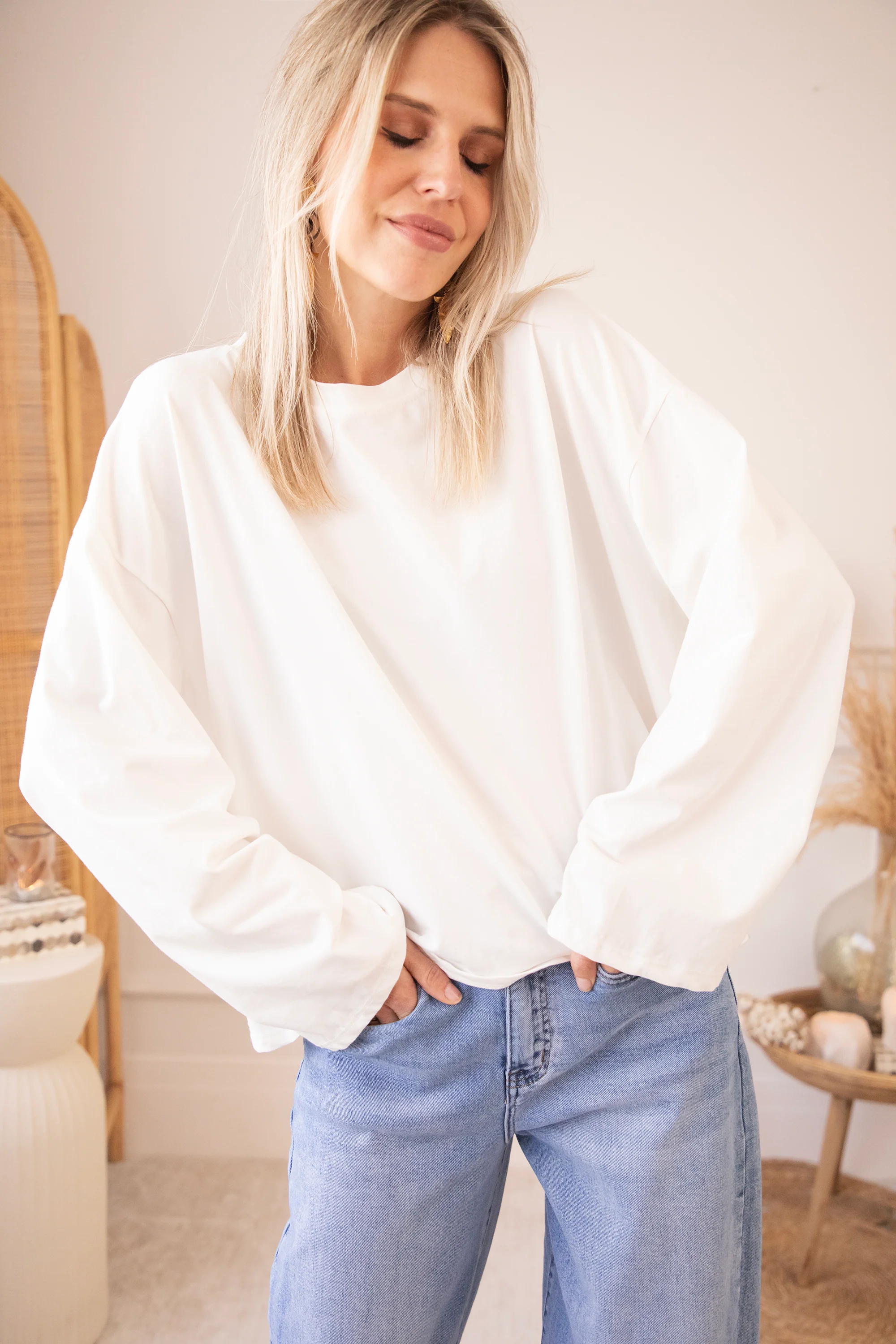 Sadie Basic White - Longsleeve - Image 2