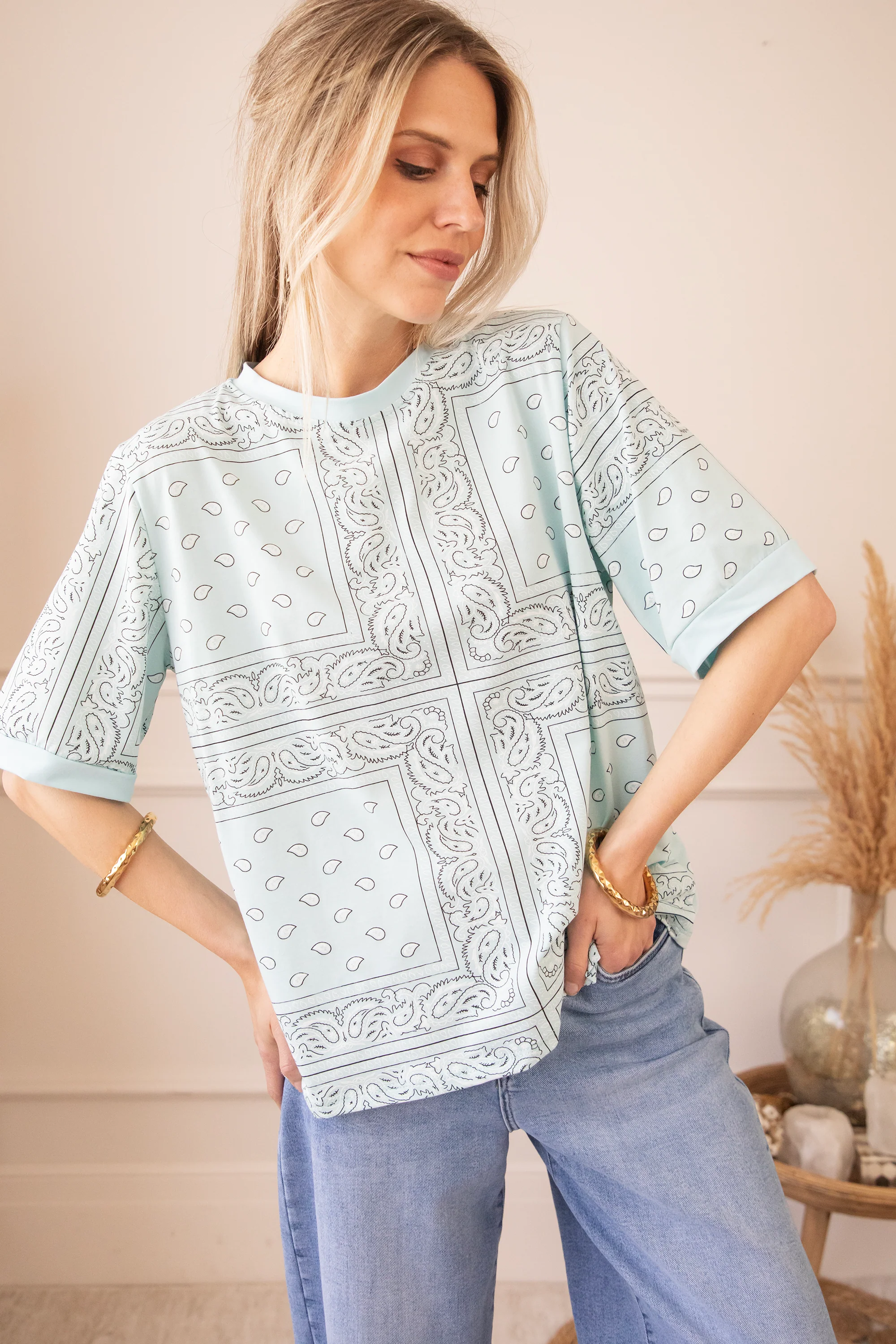 Sadie Paisley Baby Blue - T-Shirt