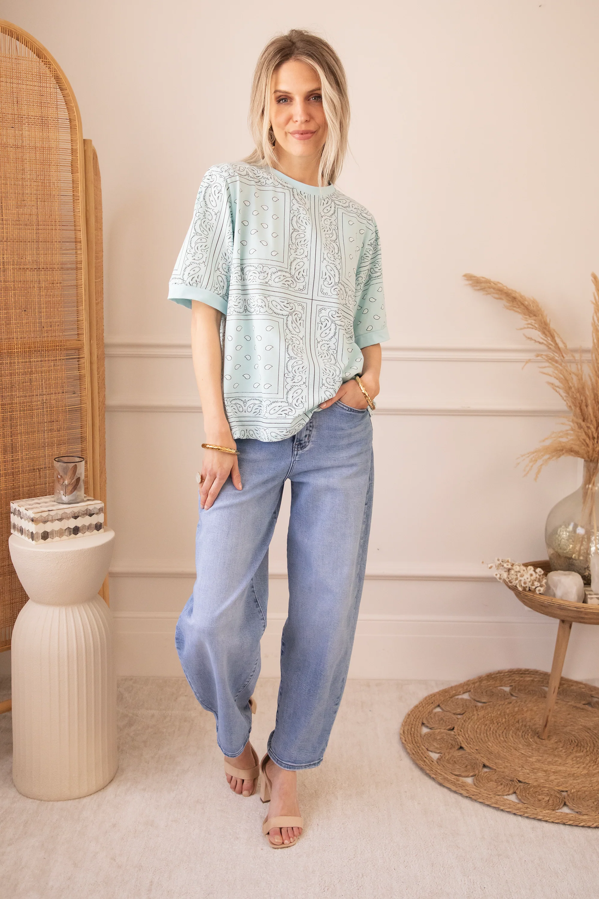 Sadie Paisley Baby Blue - T-Shirt - Image 3