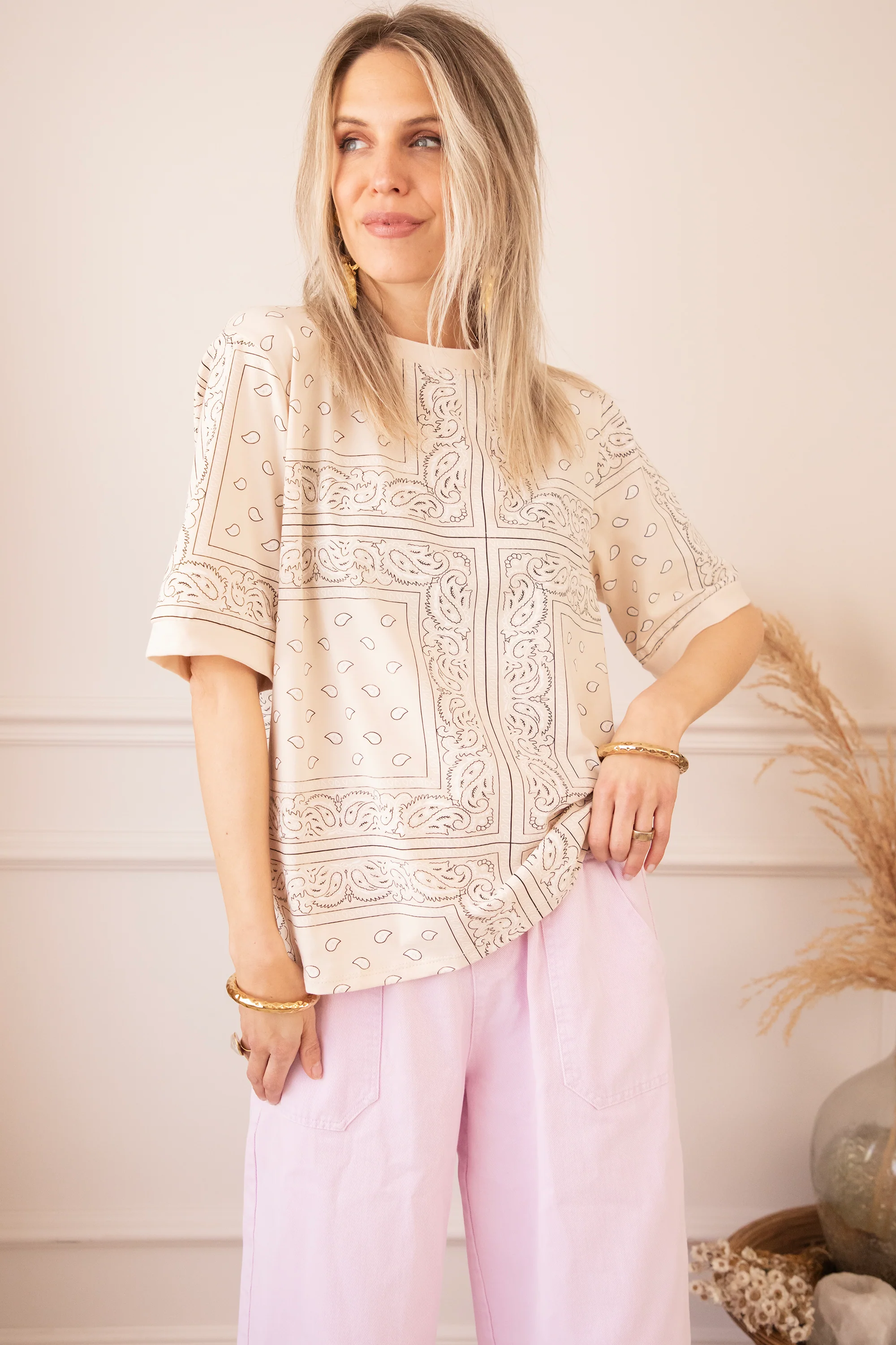 Sadie Paisley Beige - T-Shirt