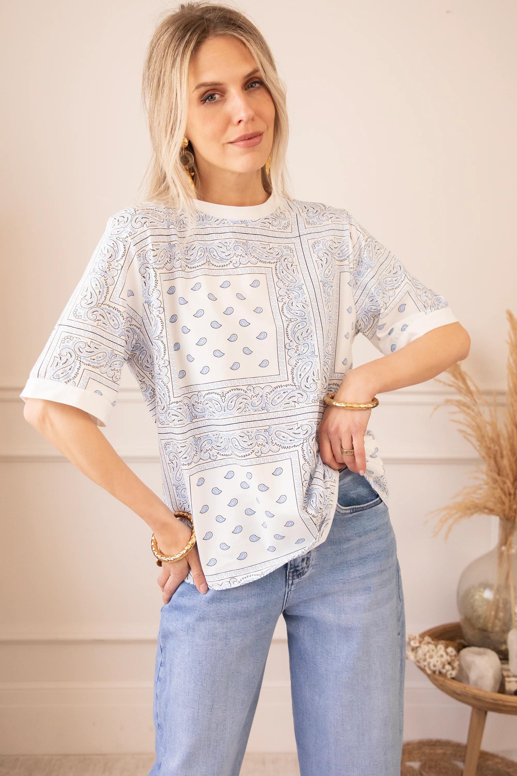Sadie Paisley White/Blue - T-Shirt - Image 6