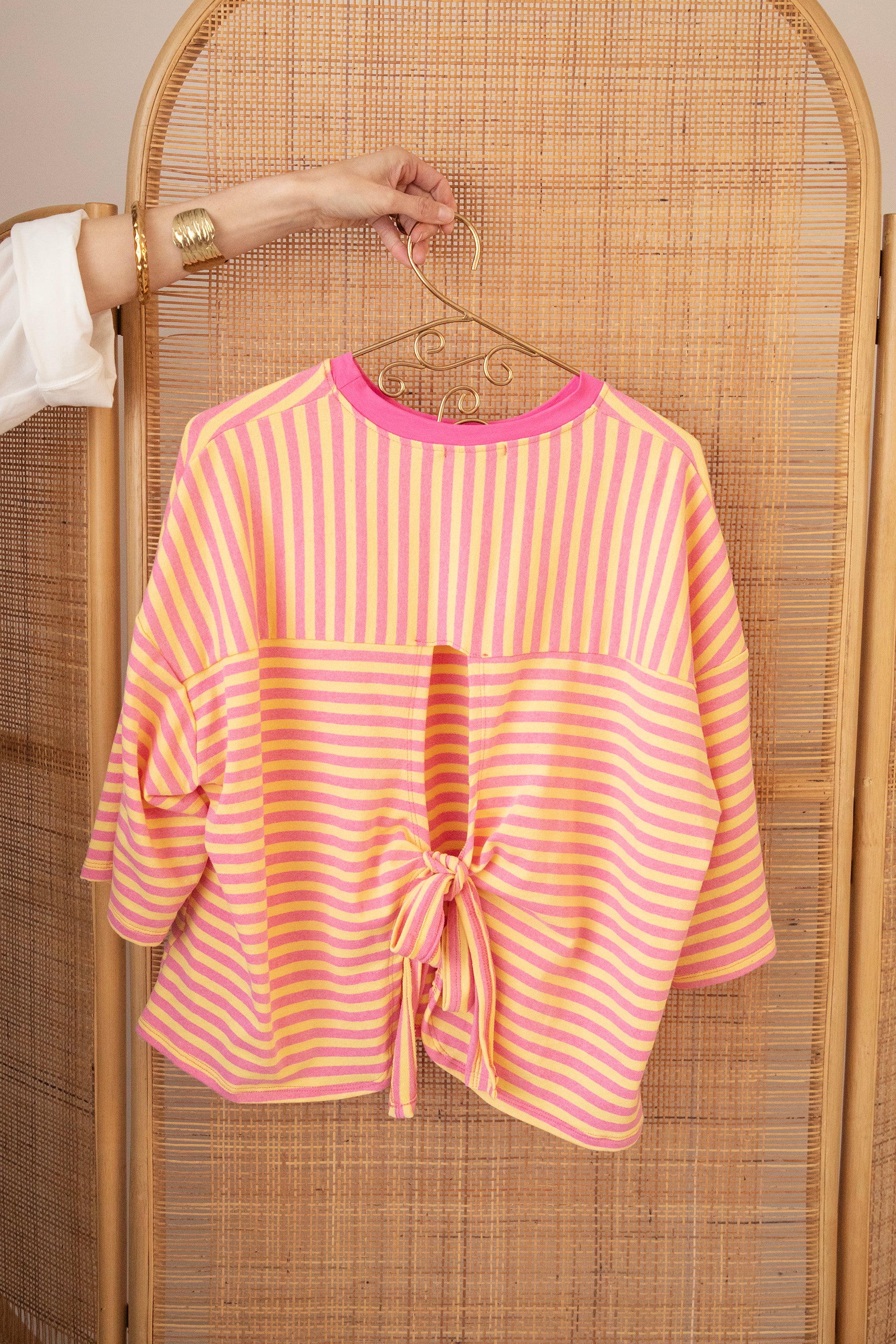 Sadie Stripe Bow Pink/Yellow - T-Shirt - Image 4