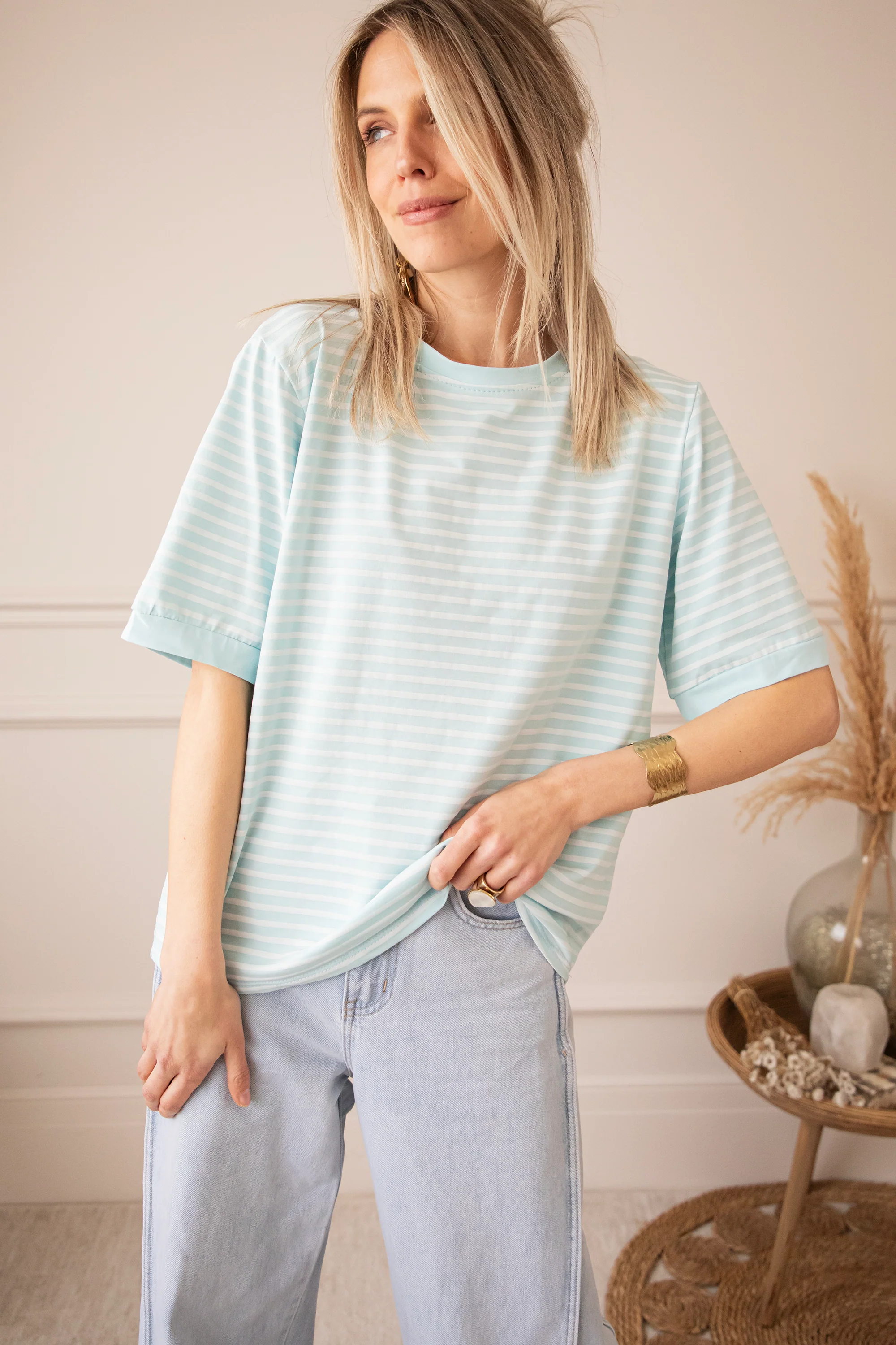 Sadie Stripe Light Blue/Beige - T-Shirt - Image 4