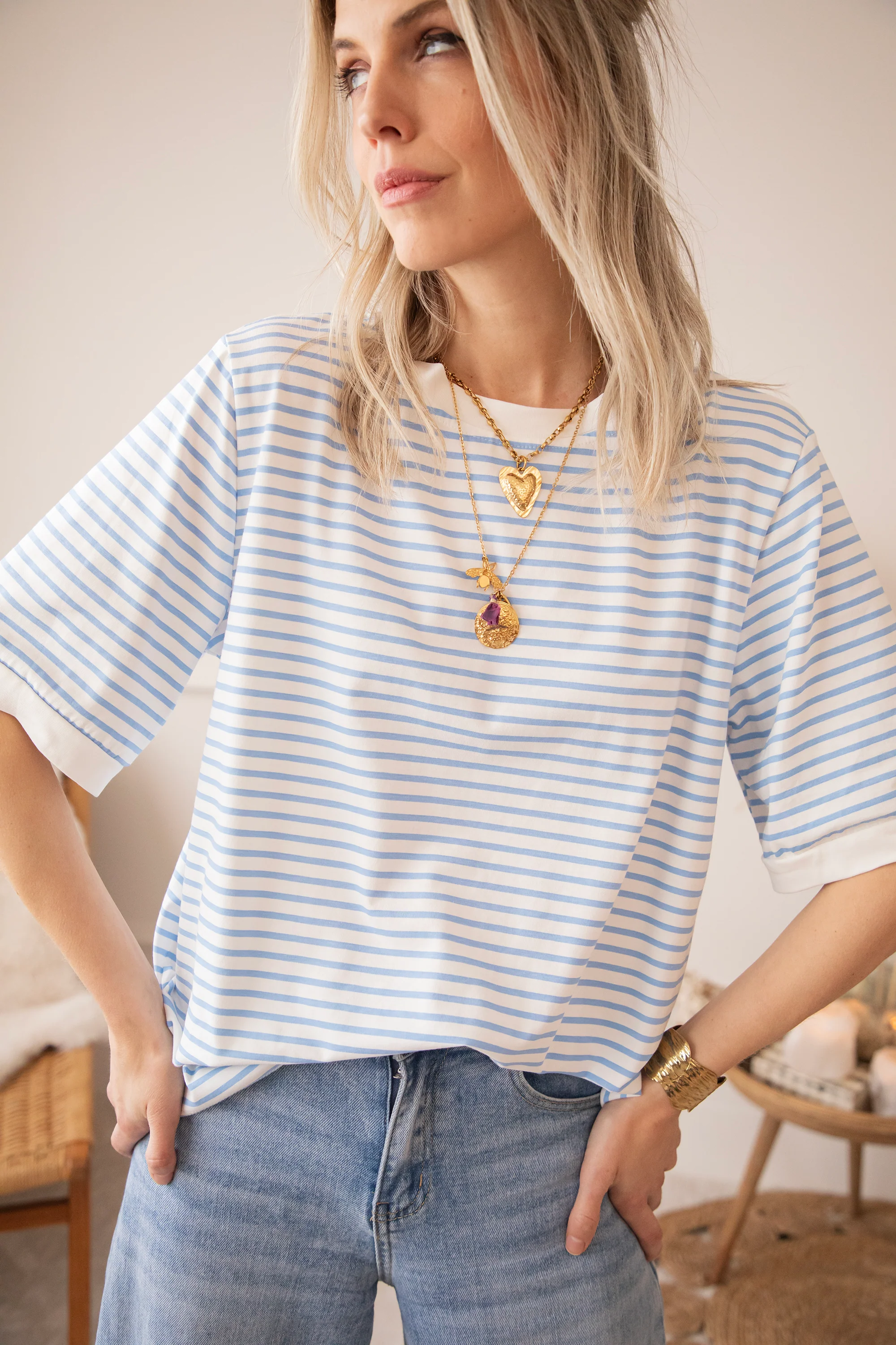 Sadie Stripe Off White/Baby Blue - T-Shirt - Image 3