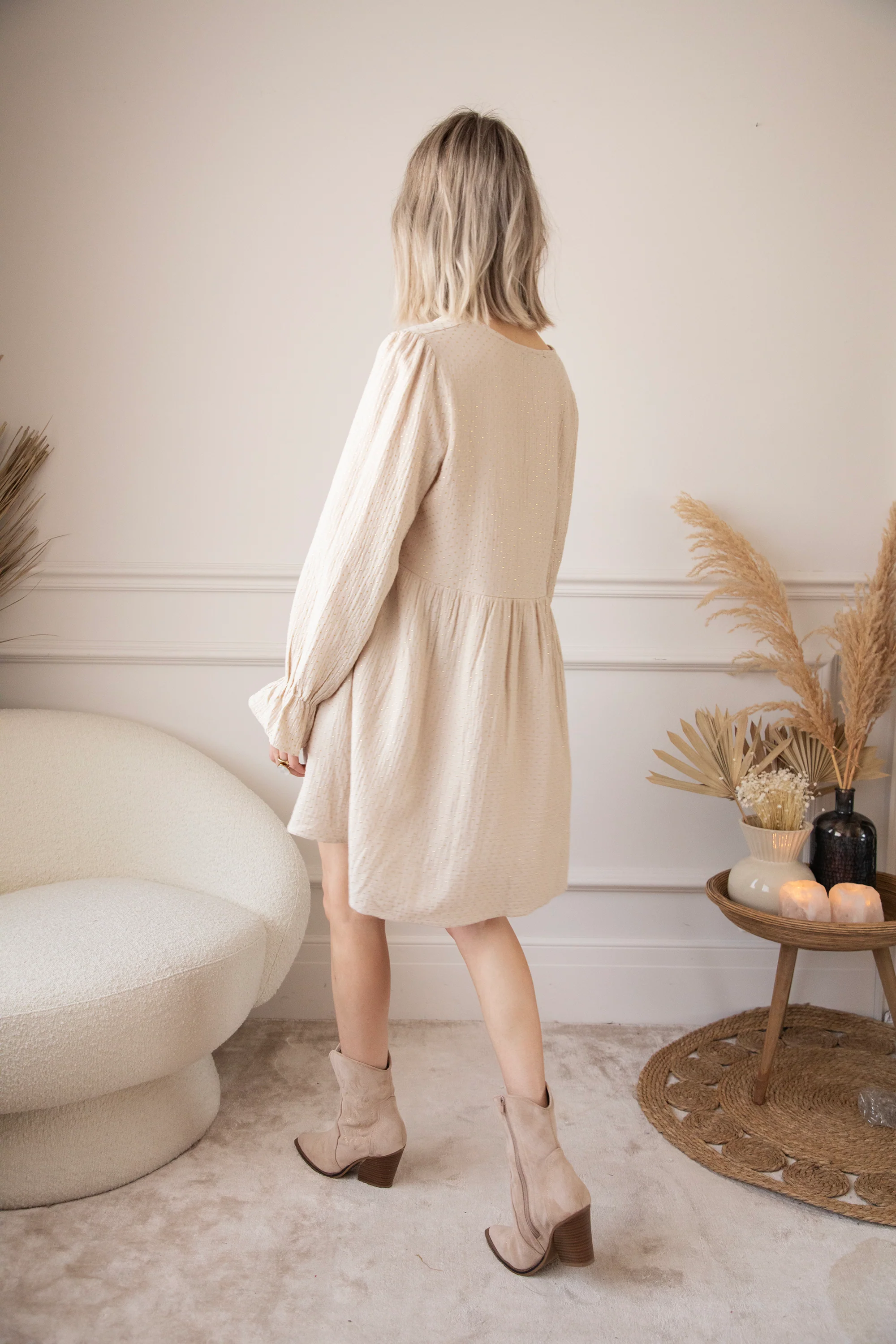 Shine Like Gold Beige - Jurk - Image 4