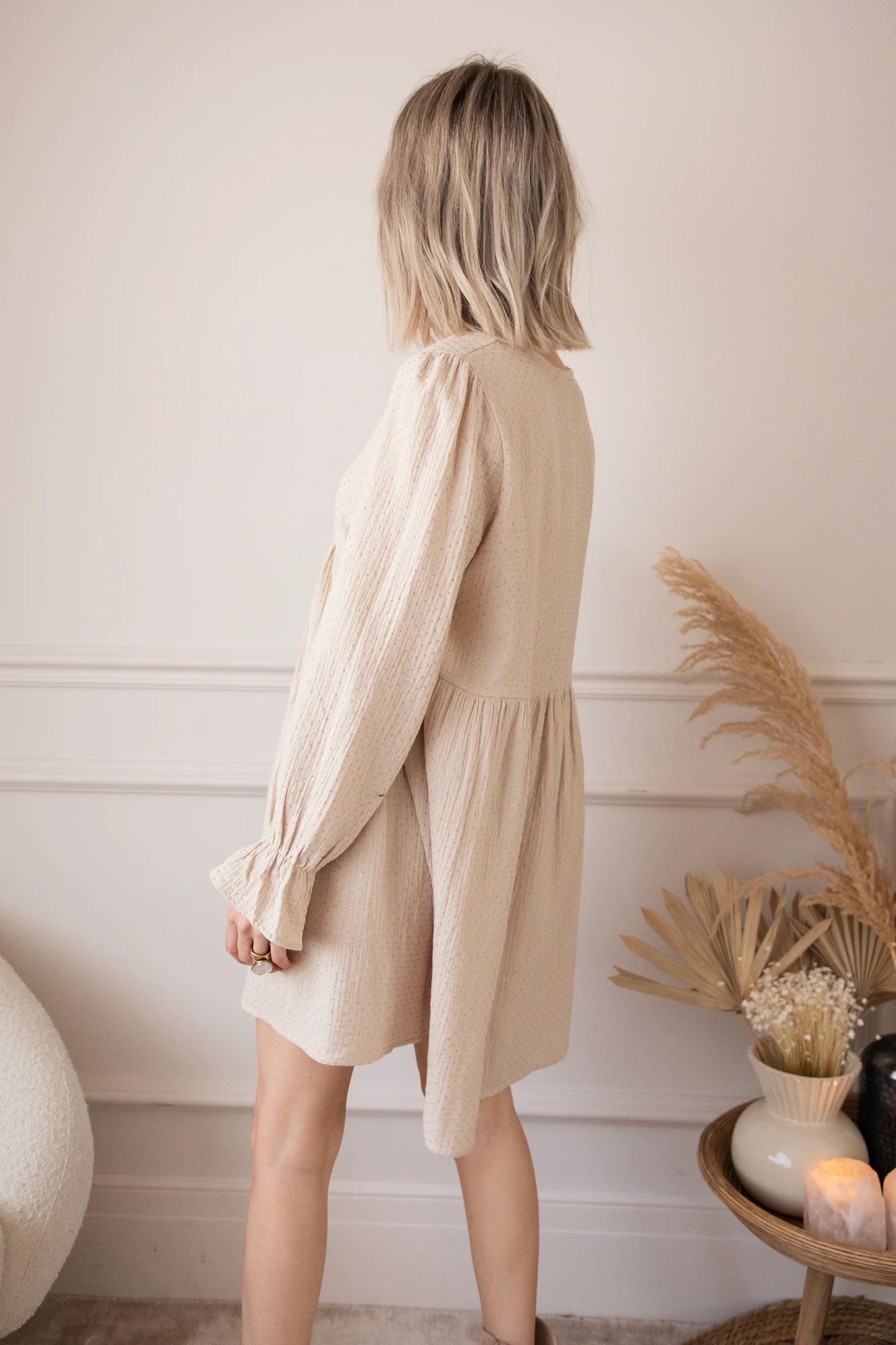 Shine Like Gold Beige - Jurk - Image 8