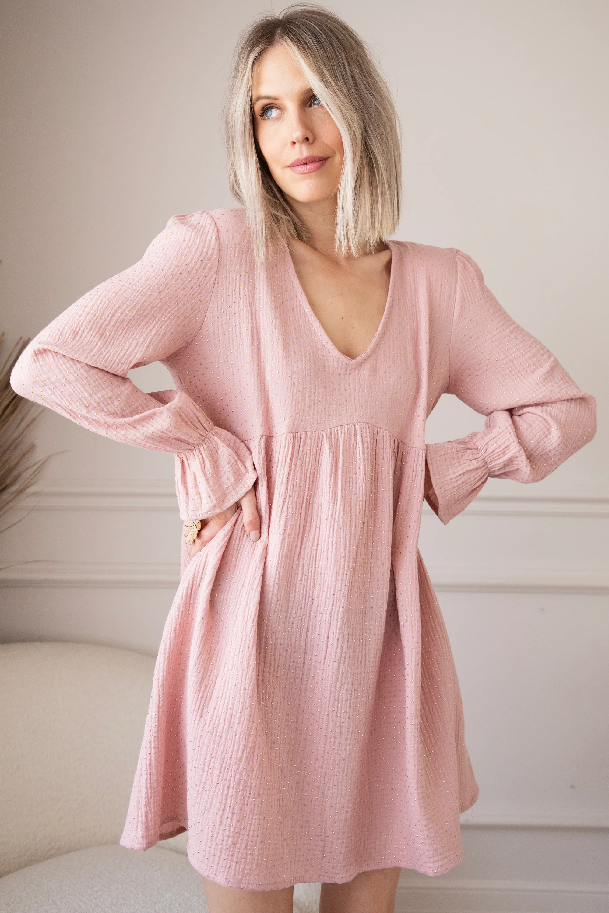 Shine Like Gold Old Pink - Jurk - Image 3