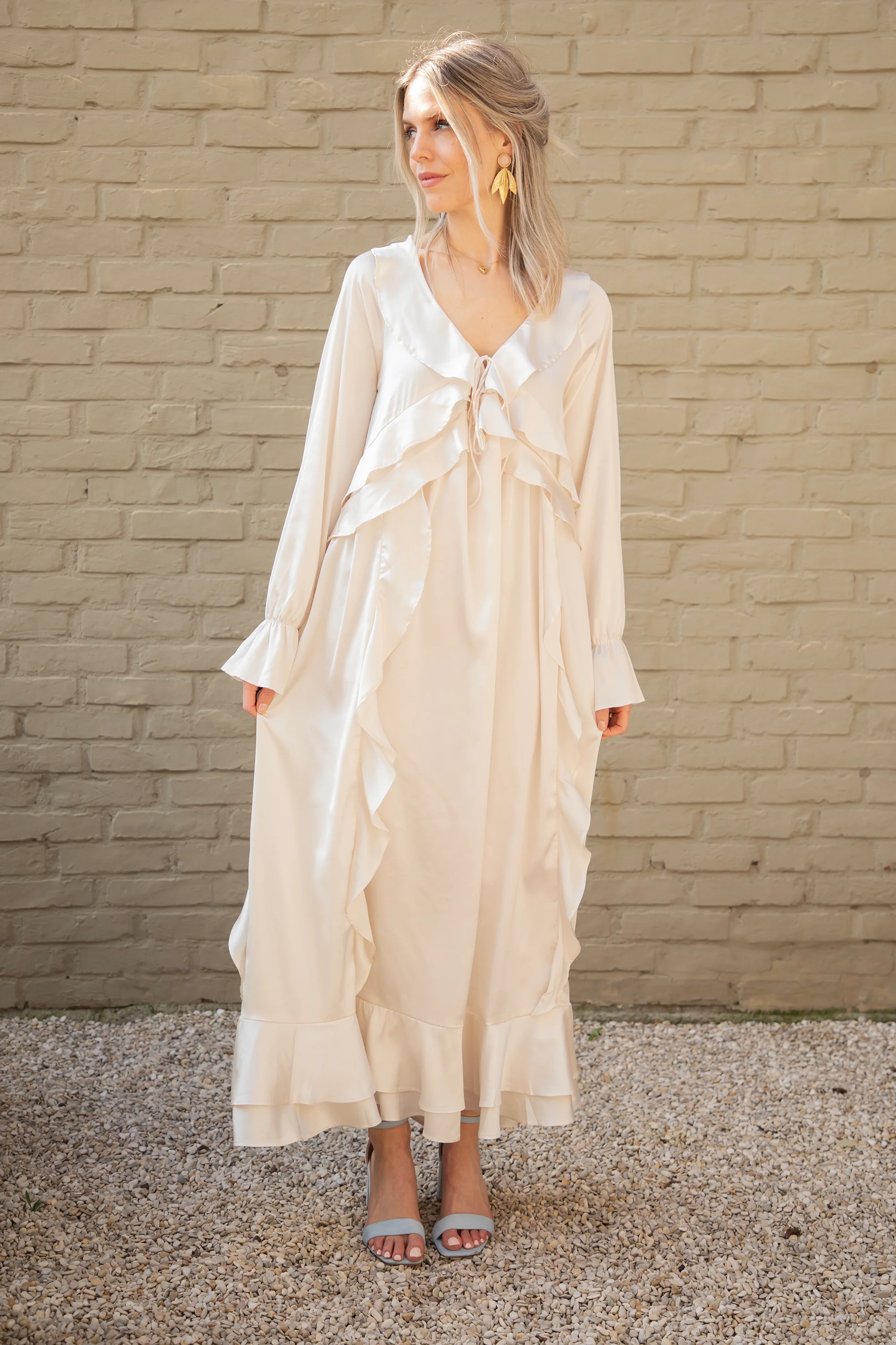 Sidona Satin Beige - Maxi Jurk - Image 12