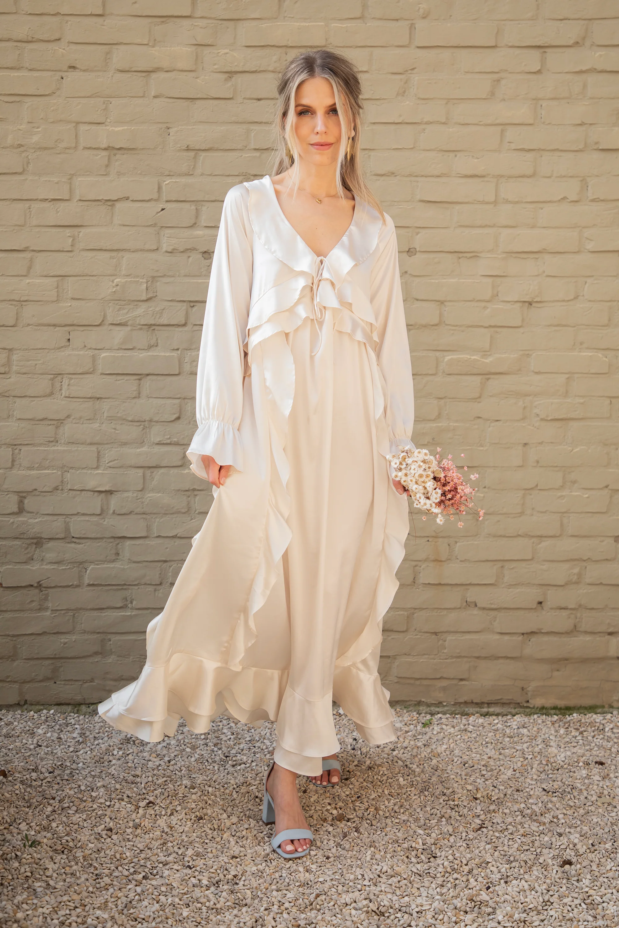 Sidona Satin Beige - Maxi Jurk - Image 13