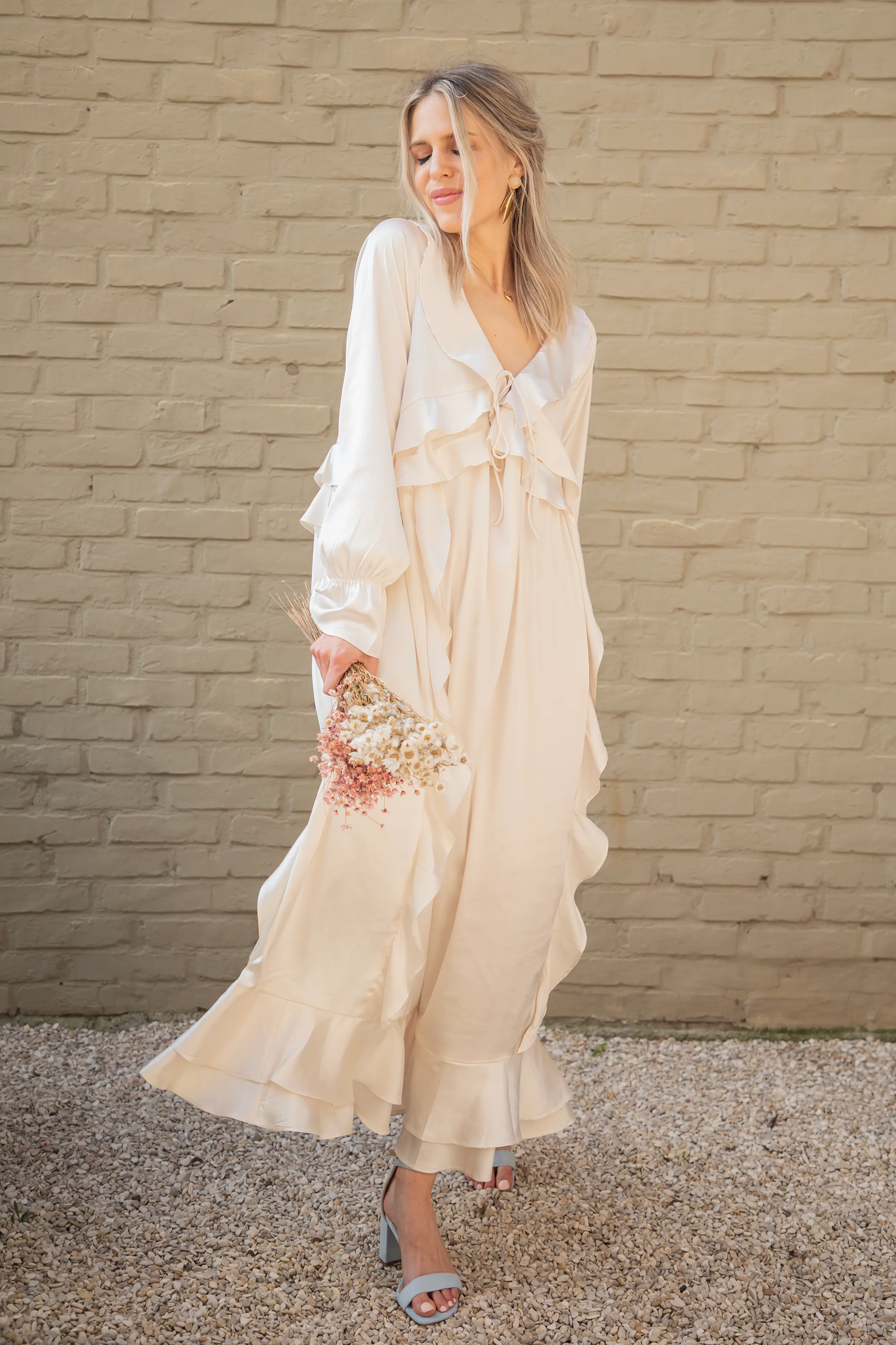 Sidona Satin Beige - Maxi Jurk - Image 16