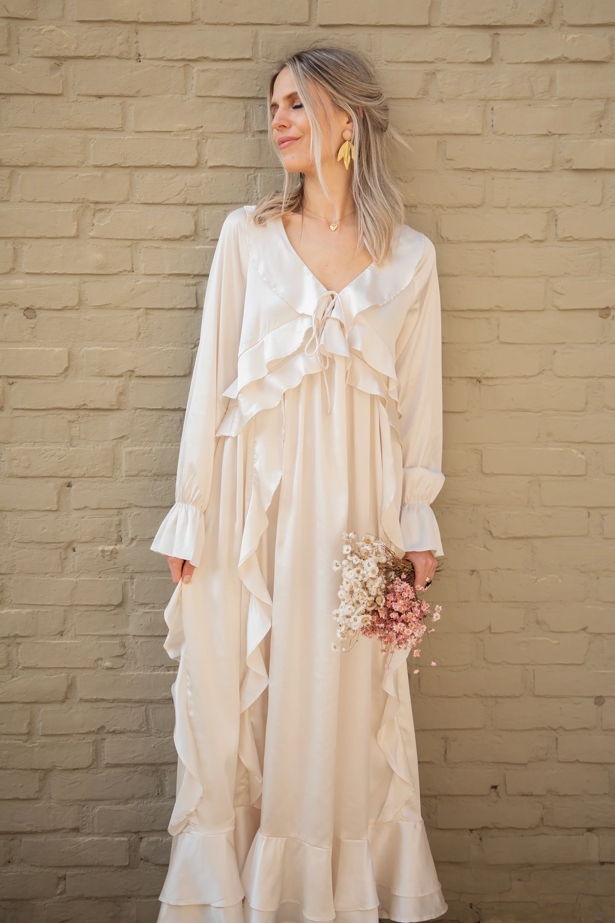 Sidona Satin Beige - Maxi Jurk - Image 4