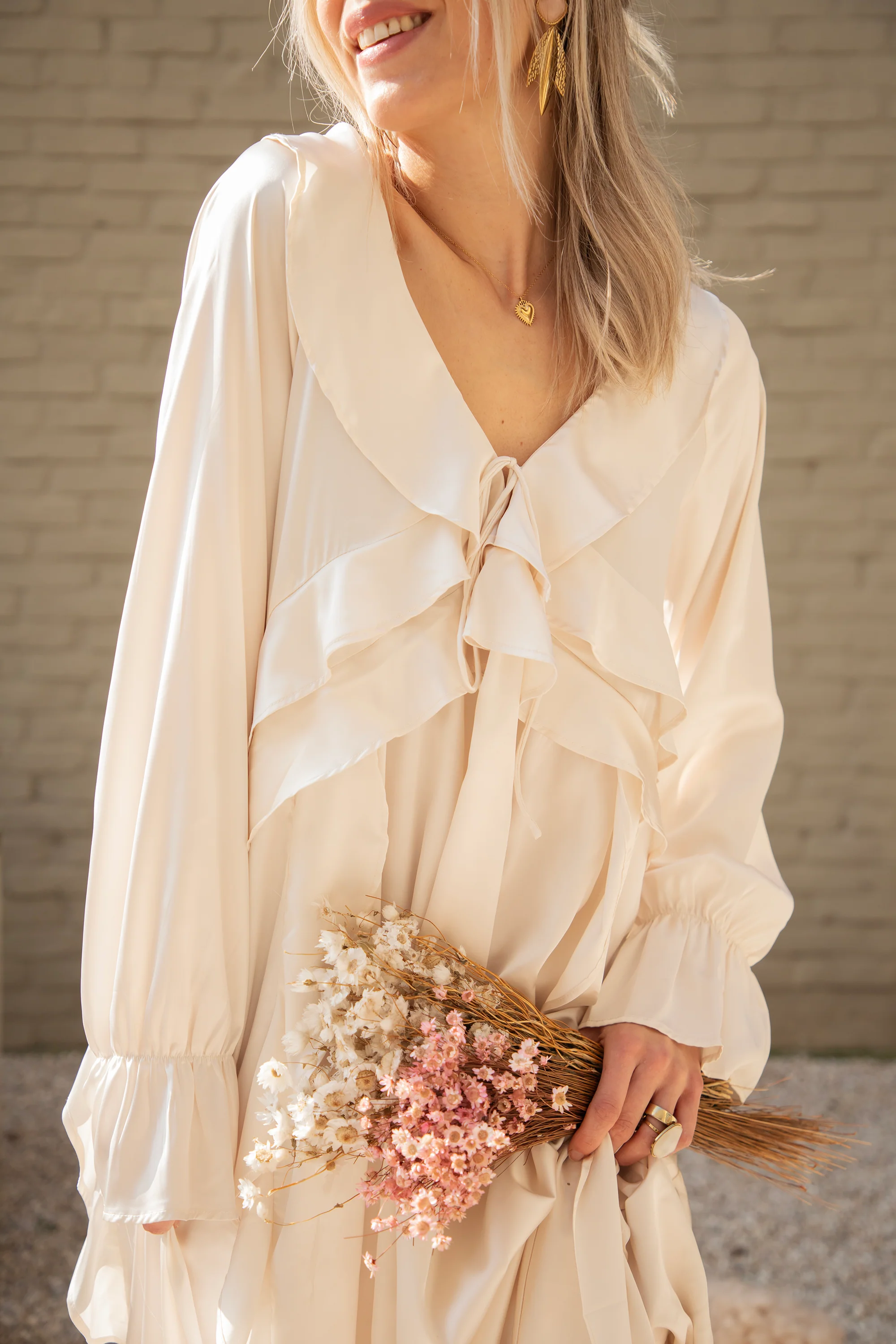 Sidona Satin Beige - Maxi Jurk - Image 6