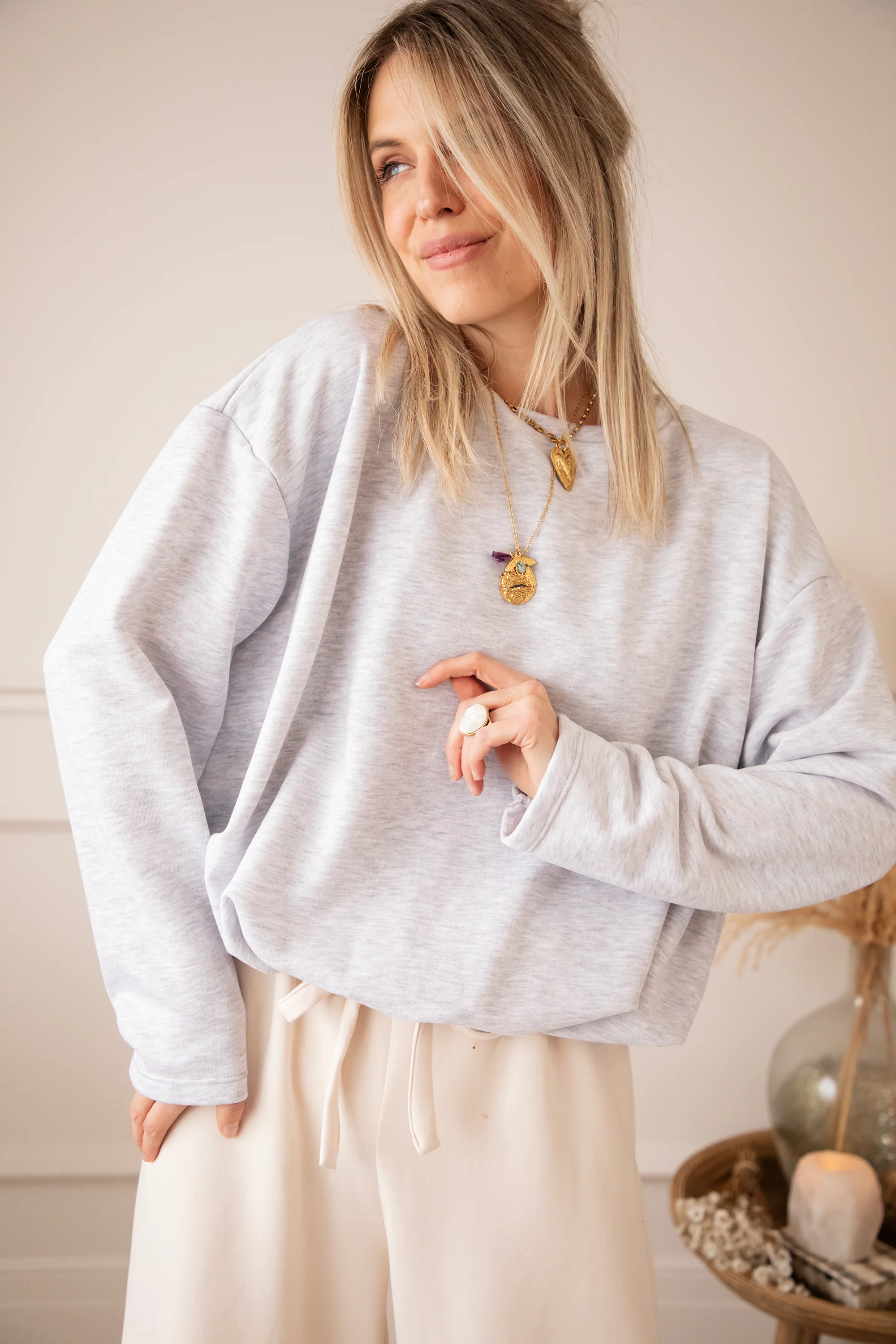 Soft Stretch Soft Grey - Sweater - Image 3