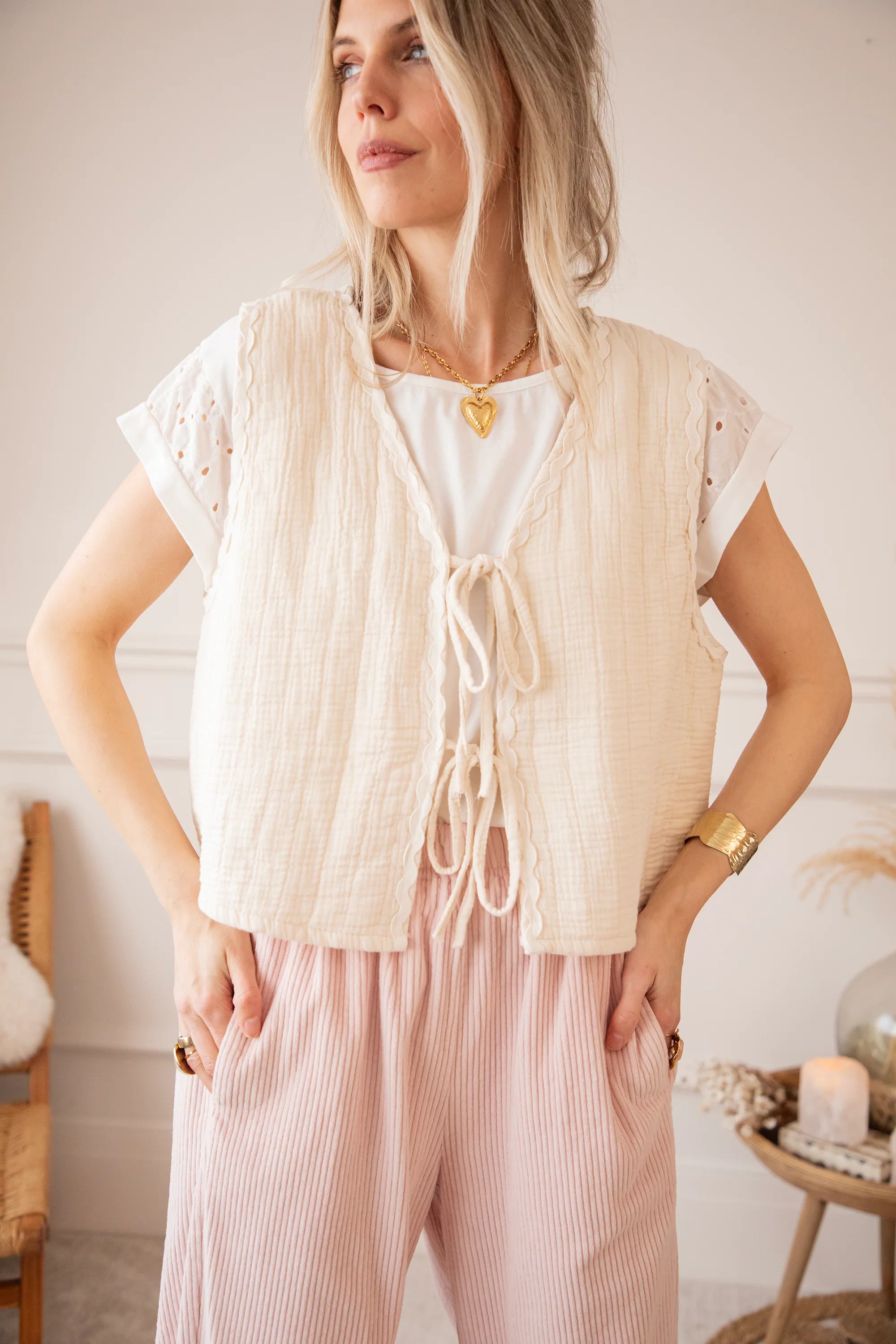 Soft Tetra Thoughts Beige - Vest - Image 3