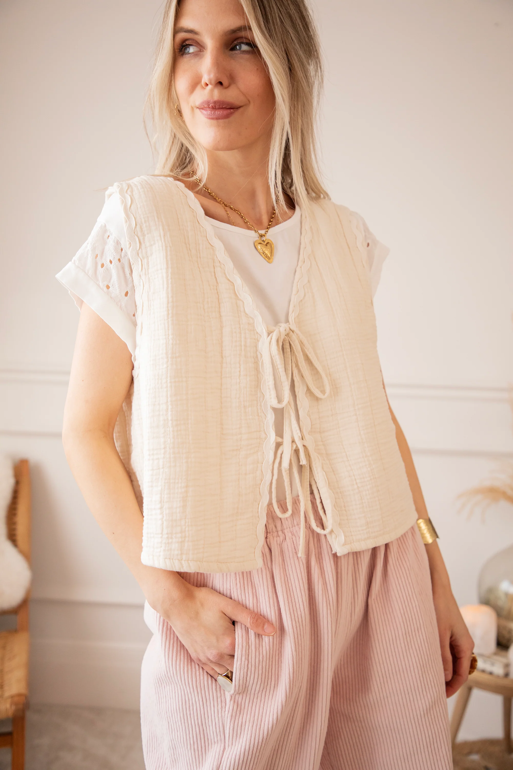 Soft Tetra Thoughts Beige - Vest - Image 7