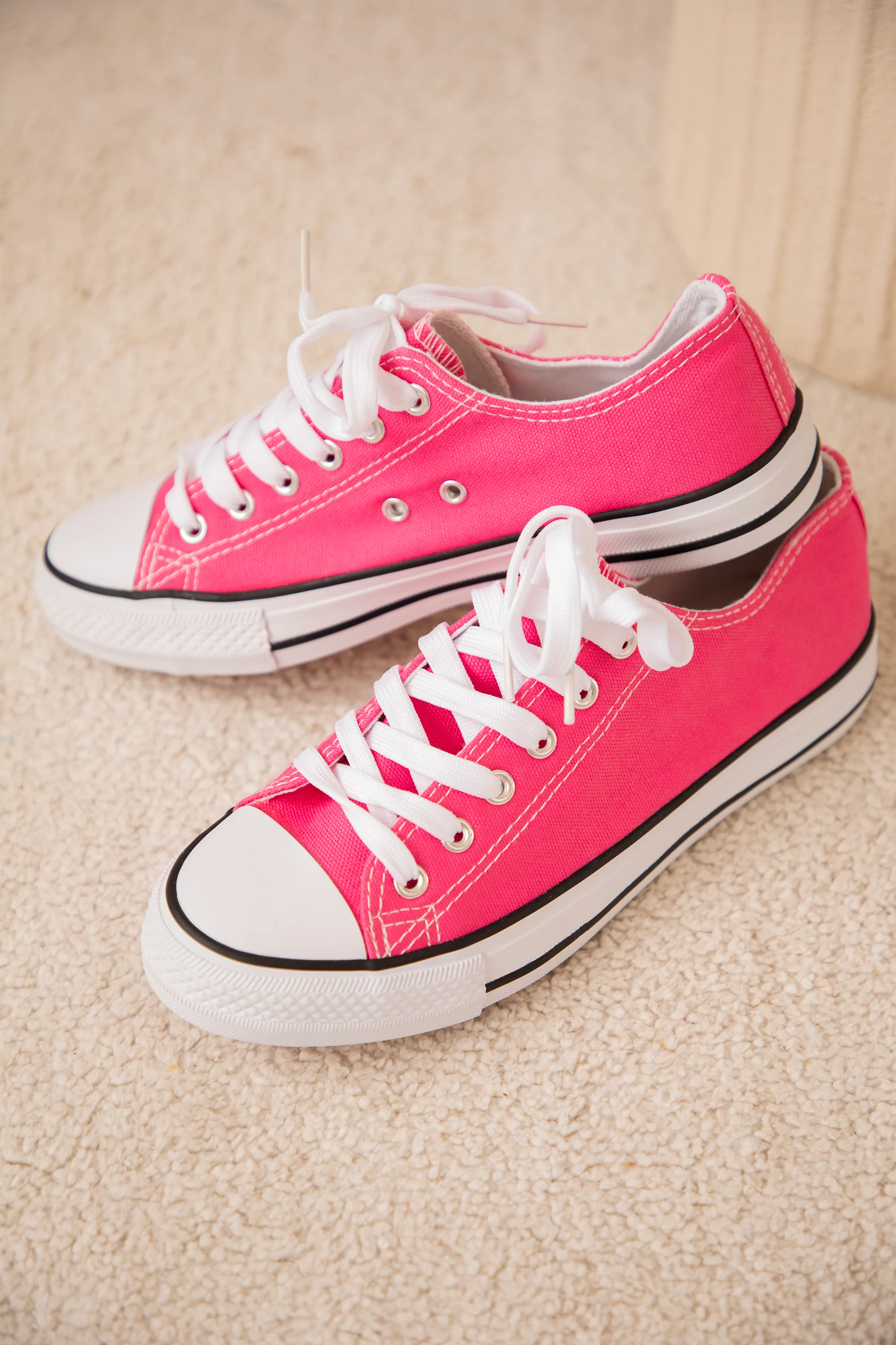 Sole Mates Fuchsia - Sneakers - Image 2