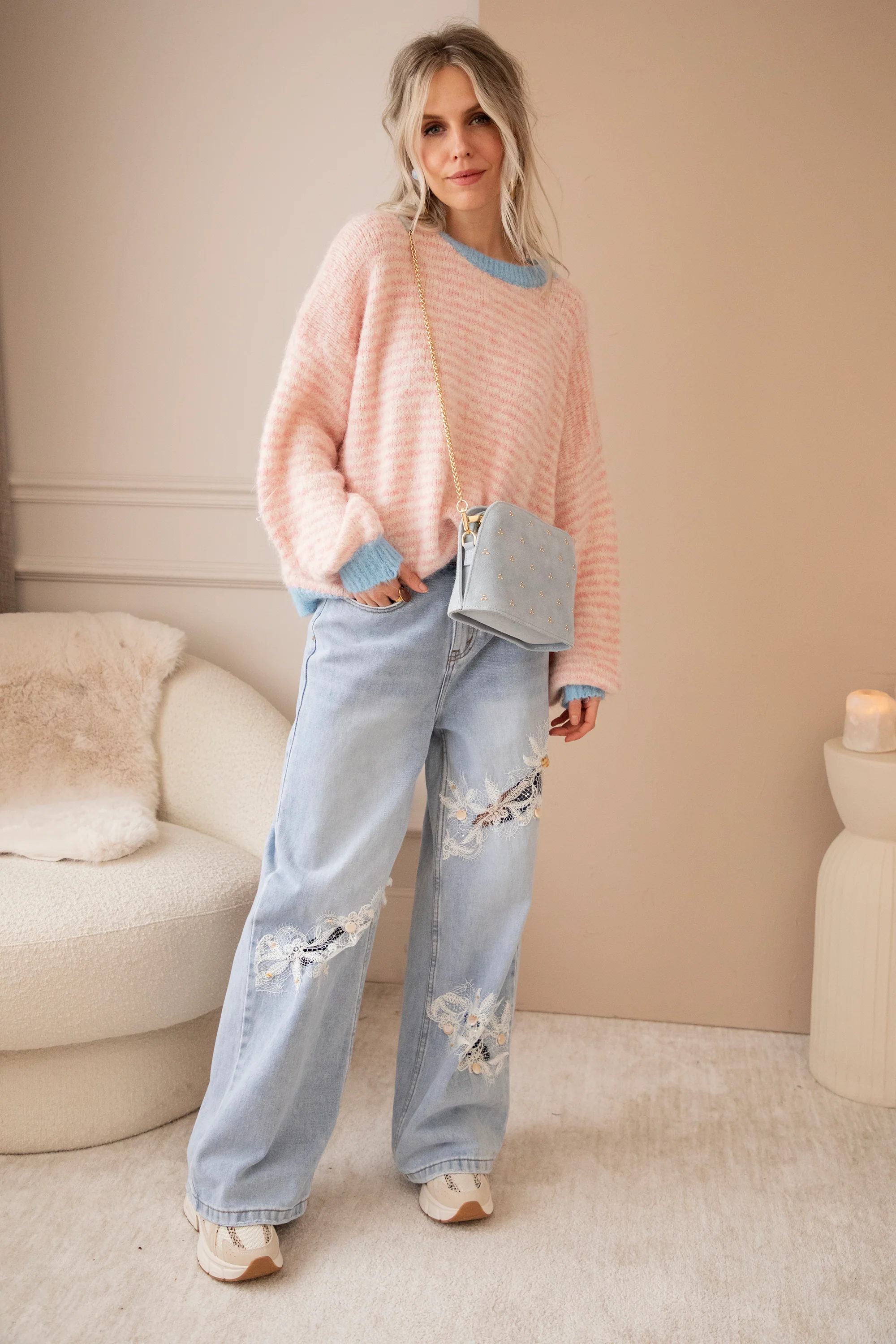 Stripes of Joy Baby Pink - Trui - Image 4