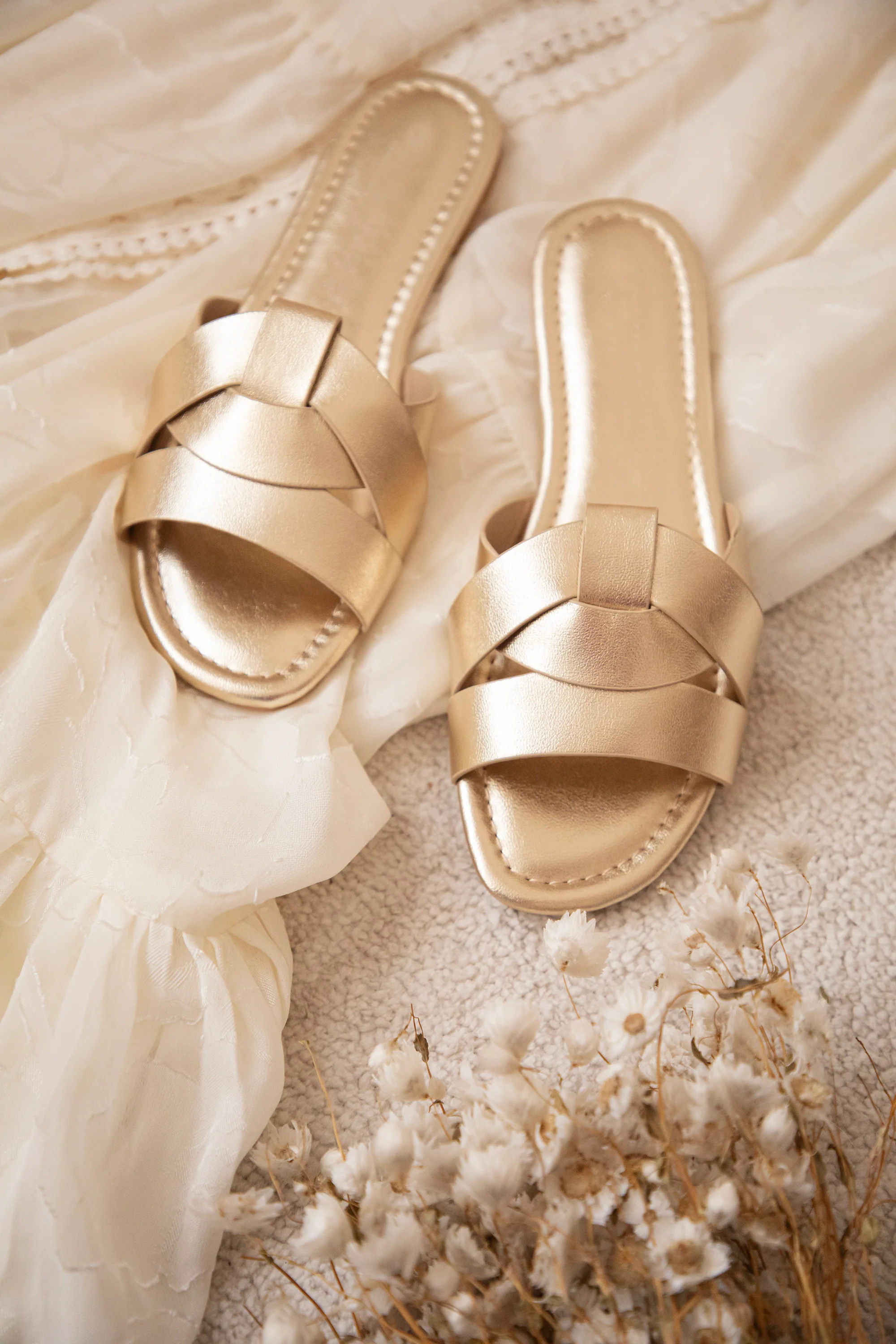 Strolling Straps Gold - Slippers - Image 5