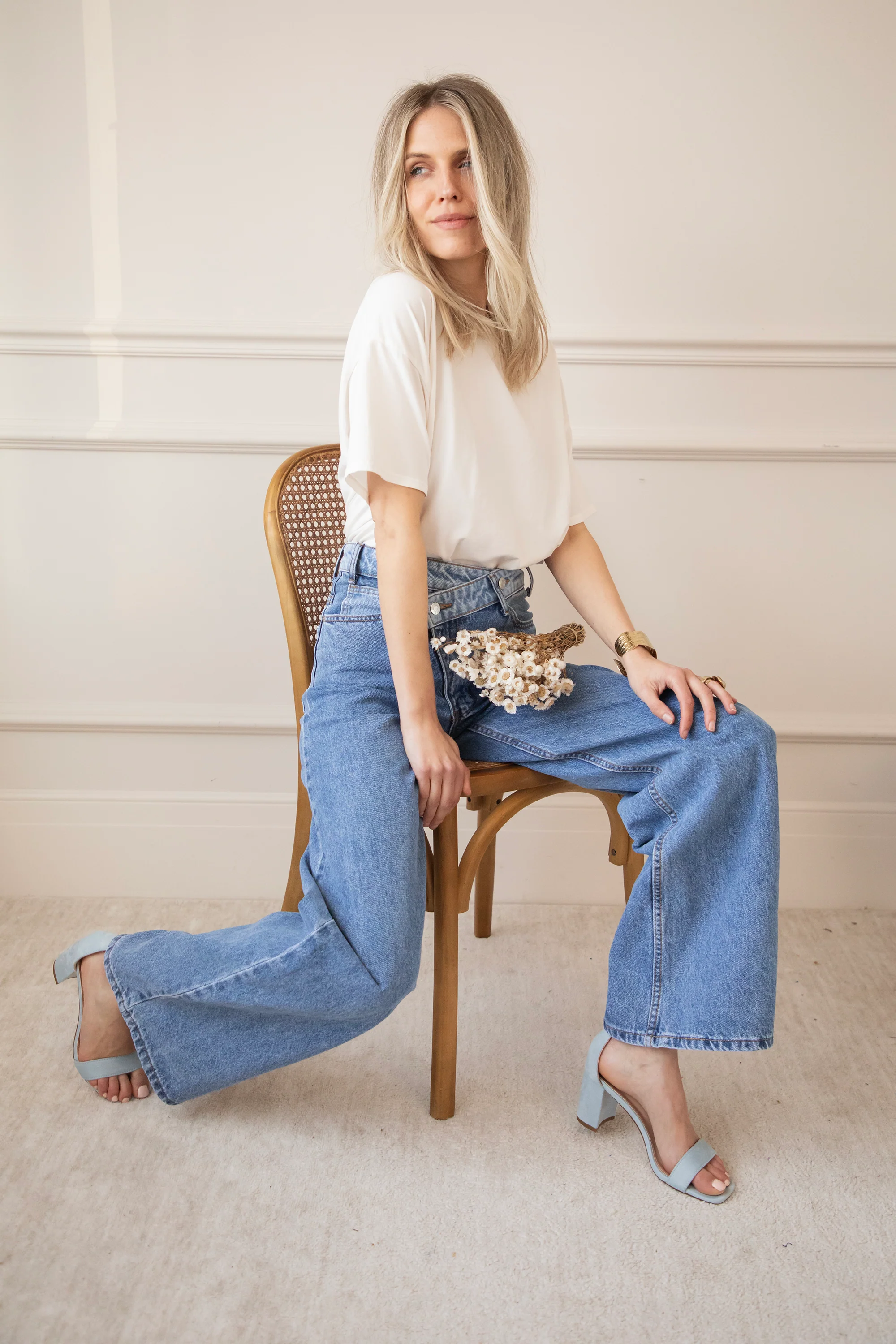 Taille With A Twist Cool Blue - Jeans - Image 11