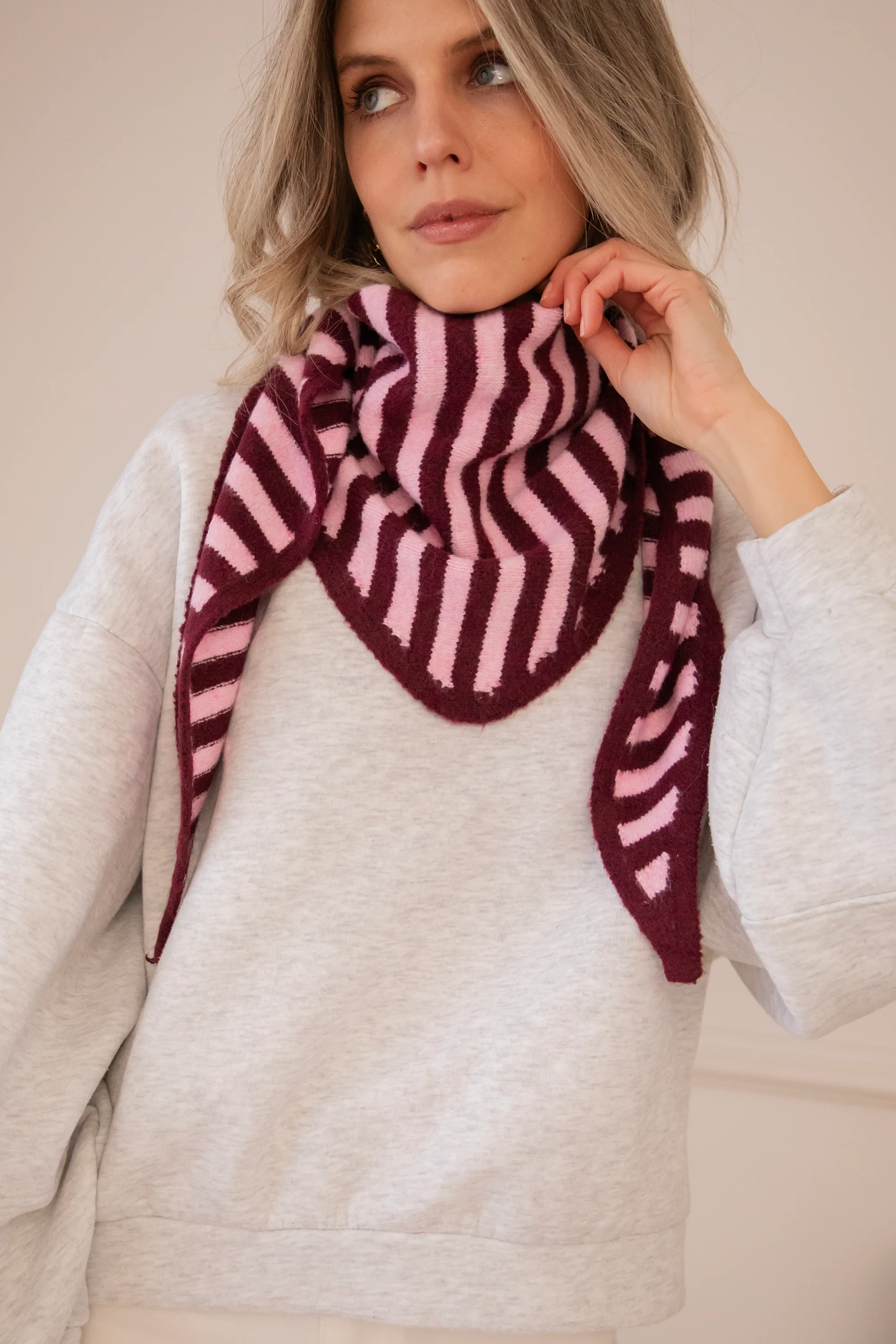 A Stripe Story Burgundy/Baby Pink - Sjaal - Image 5