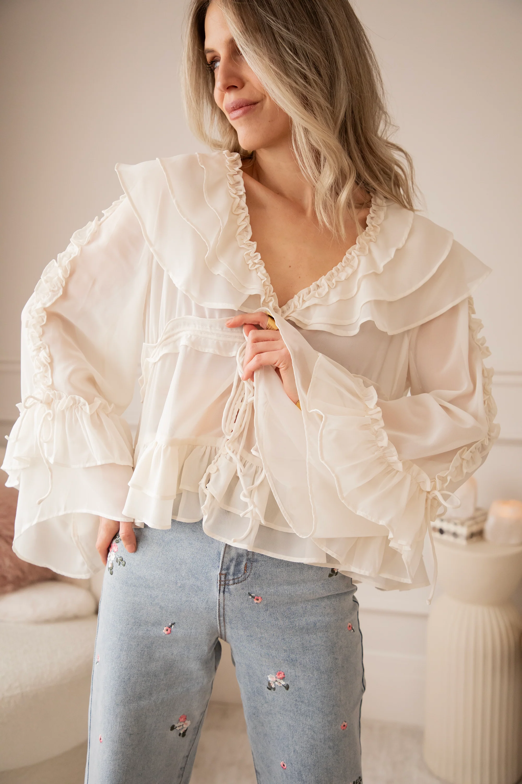 Volantina Beige - Blouse - Image 4