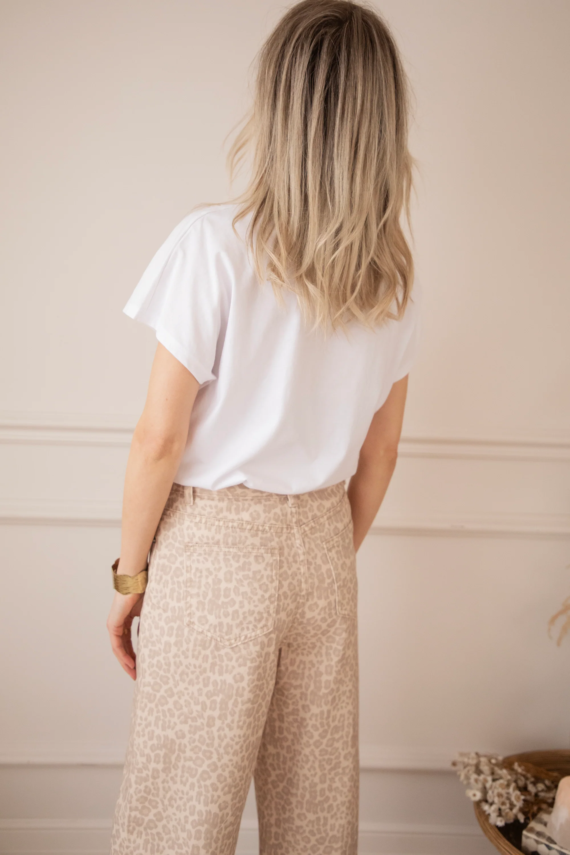 Whisper Of Embroidery Anglaise White - T-Shirt - Image 7