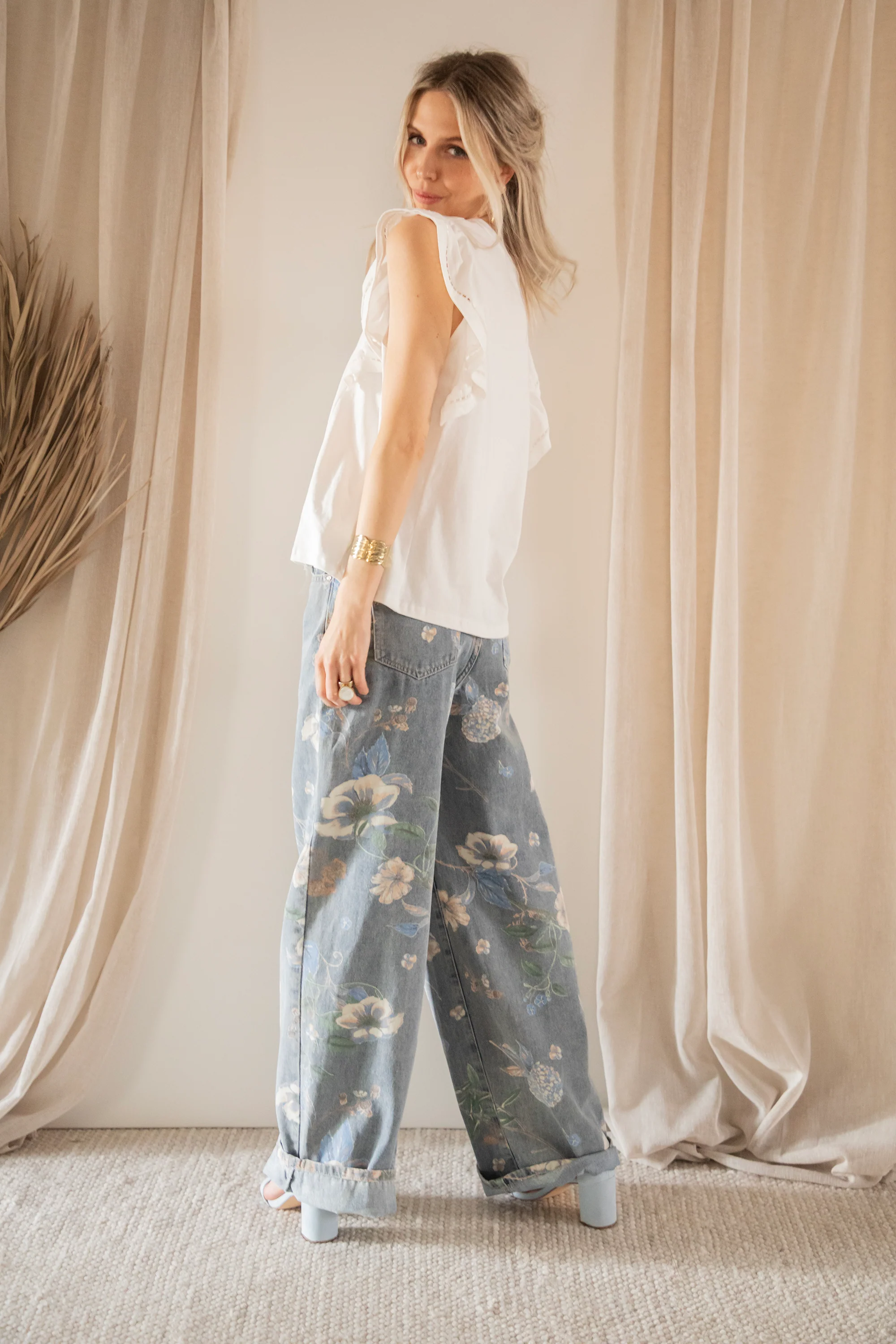 Wide Flower Blue - Jeans - Image 4