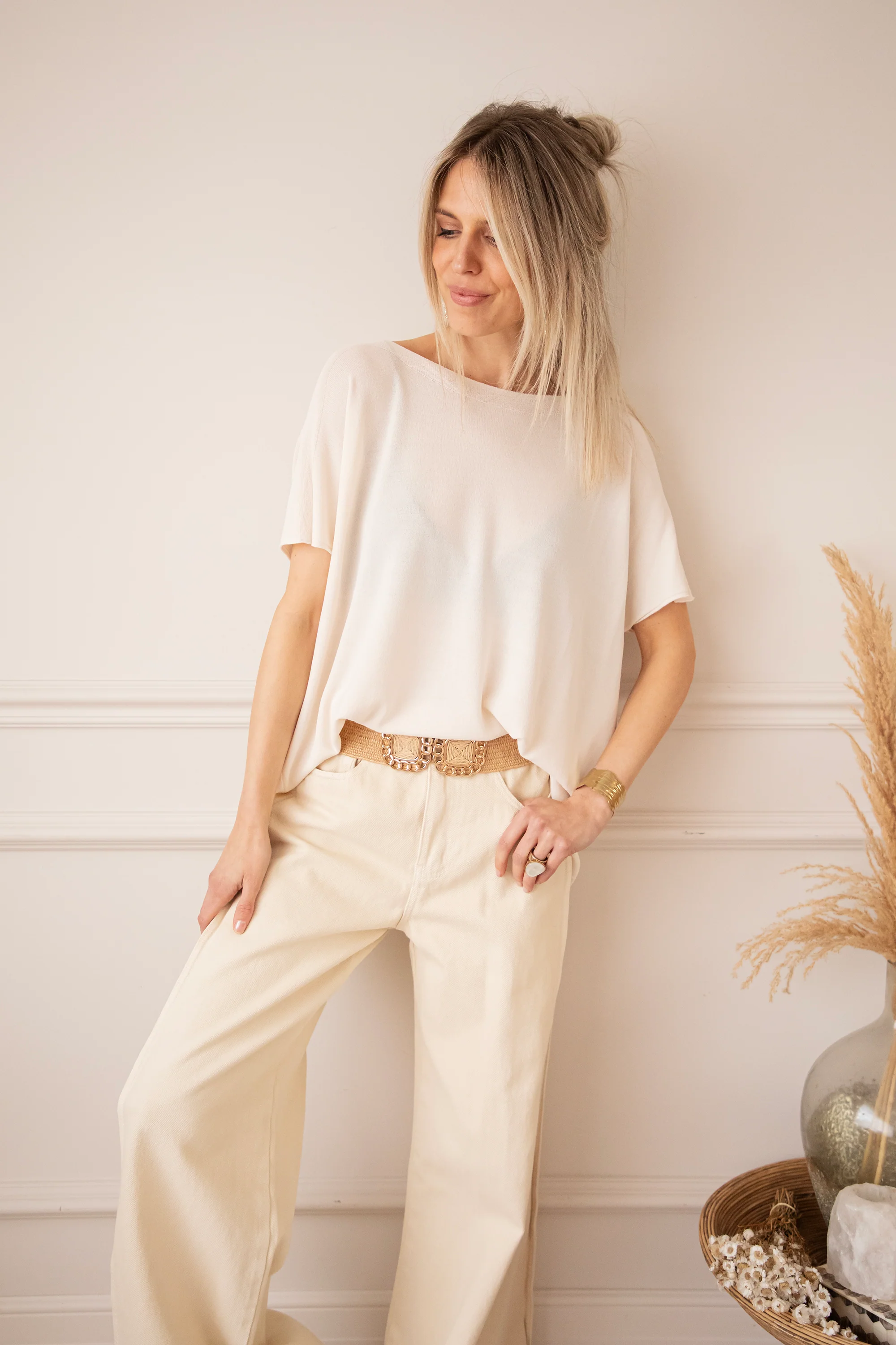 Yuna Beige - T-Shirt - Image 4