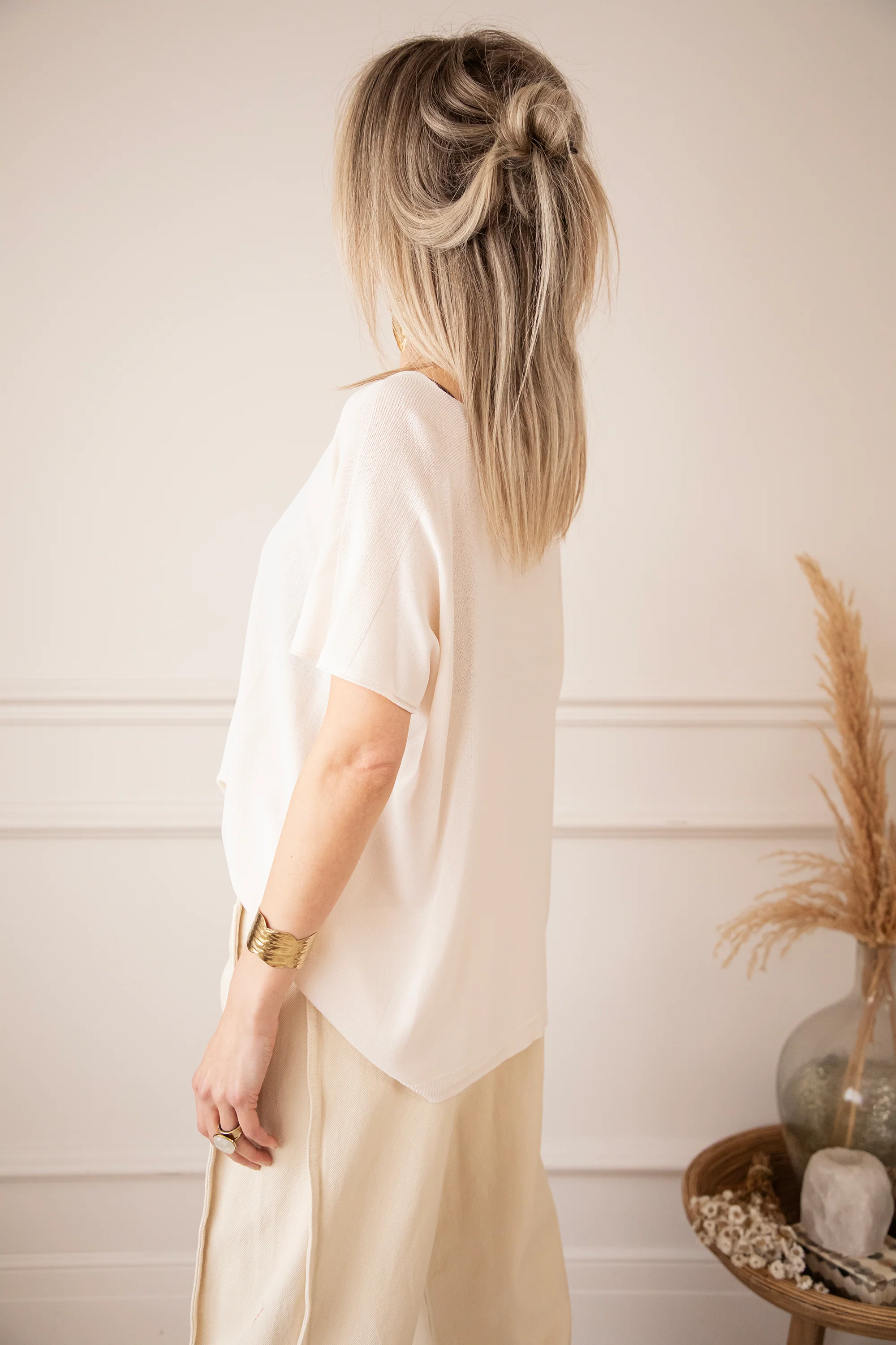 Yuna Beige - T-Shirt - Image 5