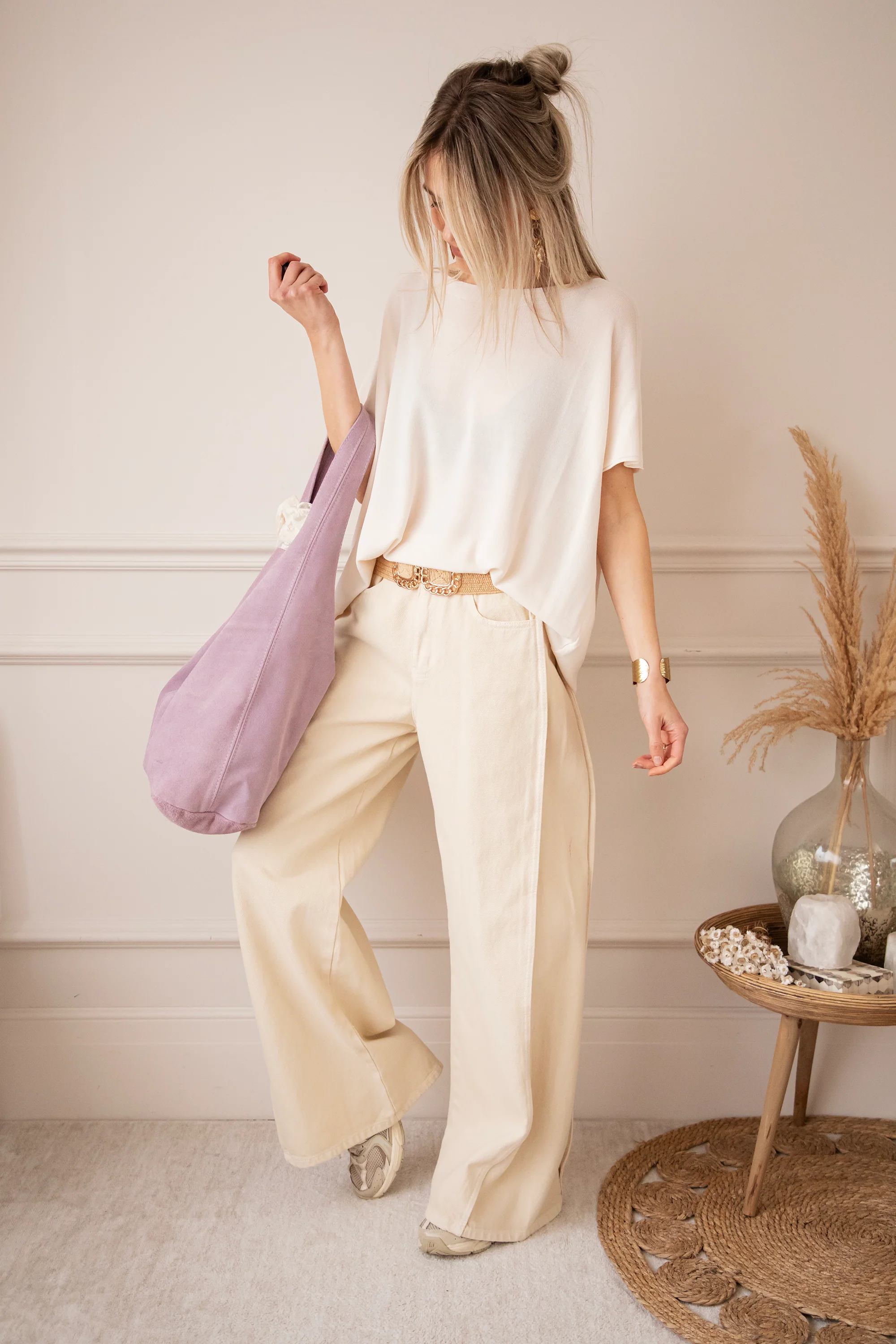 Yuna Beige - T-Shirt - Image 6