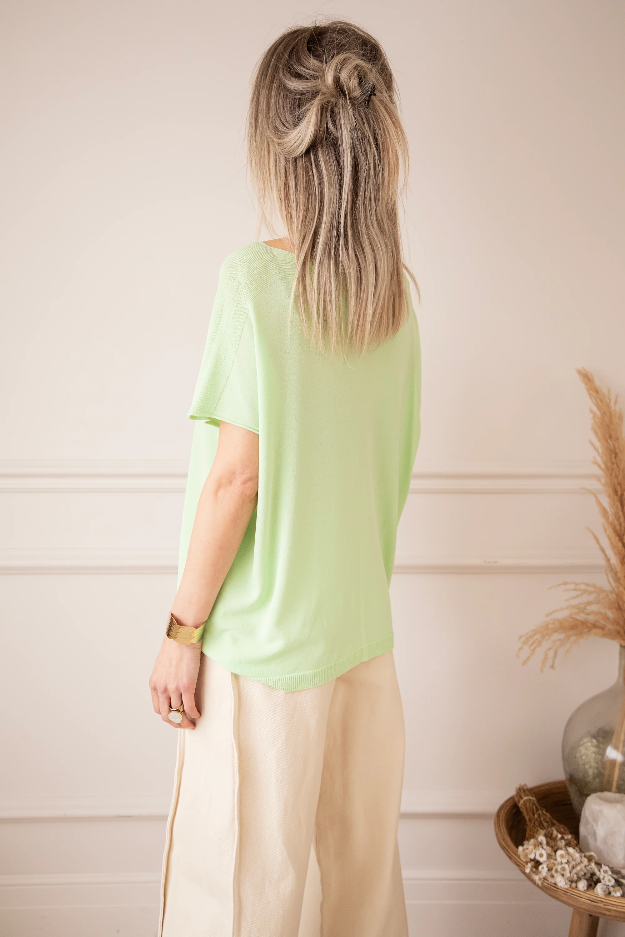 Yuna Lime - T-Shirt - Image 5